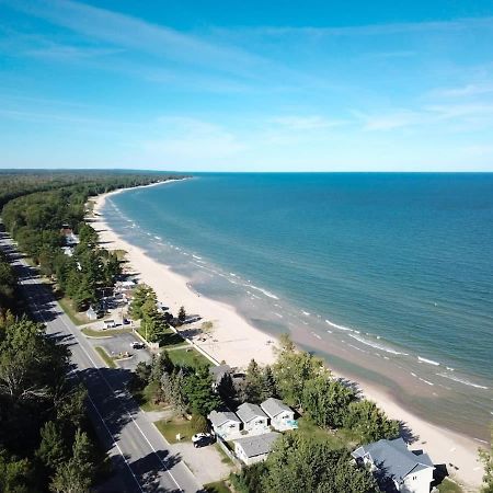 Beach Club Of Oscoda Captains Watch On The Lake Villa Exterior photo